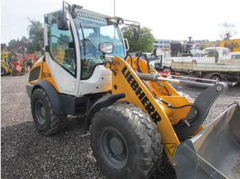 اللودر بعجل LIEBHERR L 506