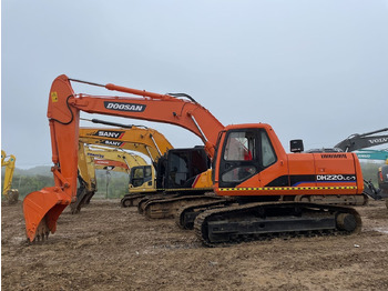 حفارات زحافة DOOSAN DH220