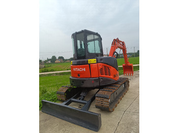 حفارة مصغرة HITACHI ZX50U-2: صور 4