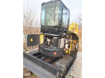 حفارة مصغرة KOMATSU PC 35 MR: صور 4
