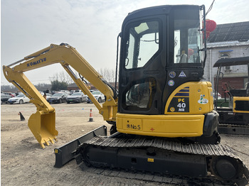 حفارة مصغرة KOMATSU PC40