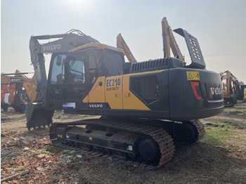 حفارات زحافة VOLVO EC210