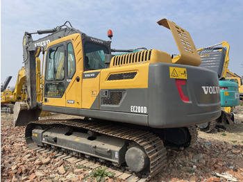 حفارات زحافة VOLVO EC200
