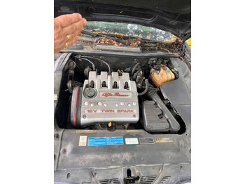 سيدان 1999 Alfa Romeo 166: صور 5