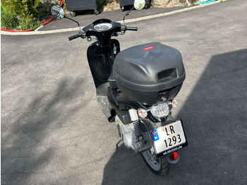 مقطورة دراجة نارية 2011 Moped APRILIA APRILIA SCARABEO50 2T NERO APR: صور 4