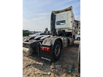 شاحنة جرار HOWO Tractor: صور 4