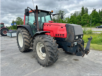 الآلات والماكينات الزراعية VALTRA 8550
