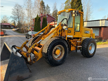 اللودر بعجل JCB
