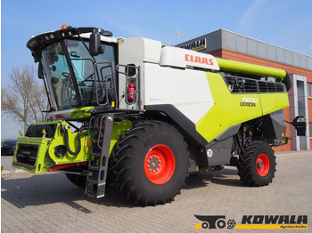 حصادة شاملة CLAAS Lexion 660