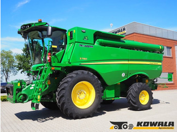 حصادة شاملة JOHN DEERE S780