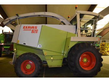 حصادة الأعلاف CLAAS Jaguar