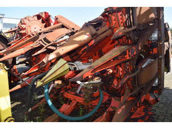 حصادات الذرة KEMPER