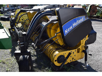 معدات حصادة الأعلاف New Holland 273 *Pick Up*: صور 3