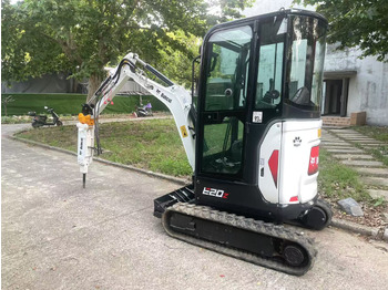 حفارة مصغرة BOBCAT E20