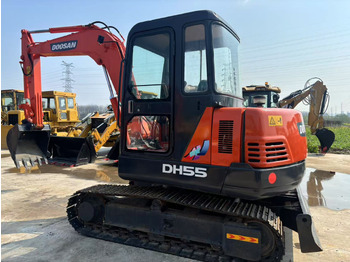 حفارة مصغرة DOOSAN DH55