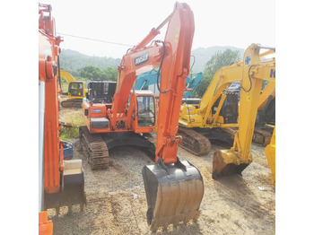 حفارات زحافة Doosan DX300LC: صور 5 حفارات زحافة Doosan DX300LC: صور 5