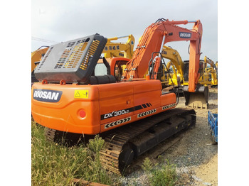 حفارات زحافة Doosan DX300LC: صور 2 حفارات زحافة Doosan DX300LC: صور 2