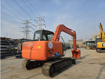 حفارة مصغرة HITACHI ZX60: صور 4 حفارة مصغرة HITACHI ZX60: صور 4