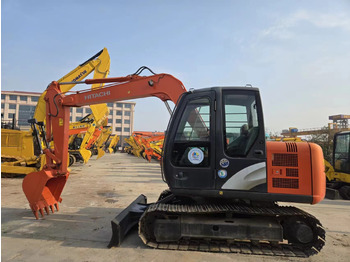 حفارة مصغرة HITACHI ZX60: صور 2 حفارة مصغرة HITACHI ZX60: صور 2