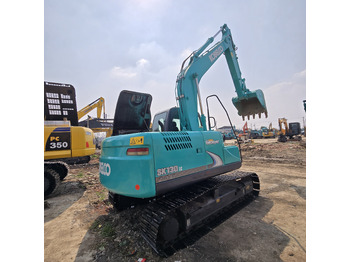 حفارات زحافة Kobelco SK130-8: صور 2 حفارات زحافة Kobelco SK130-8: صور 2