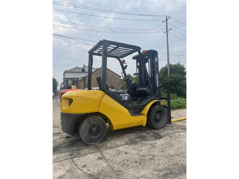 رافعة شوكية ديزل KOMATSU