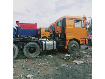 شاحنة جرار SHACMAN F3000 trailer head: صور 4