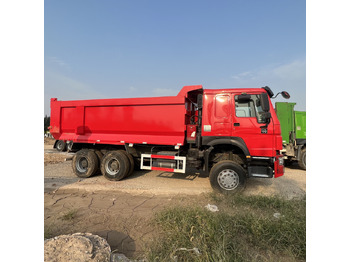 بصندوق مغلق شاحنة SINOTRUK HOWO