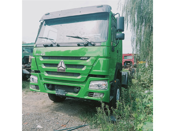 شاحنة جرار SINOTRUK
