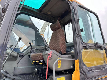 حفارات زحافة Volvo EC240D: صور 3 حفارات زحافة Volvo EC240D: صور 3
