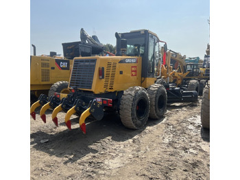 آلة تسوية الأرض XCMG GR2153