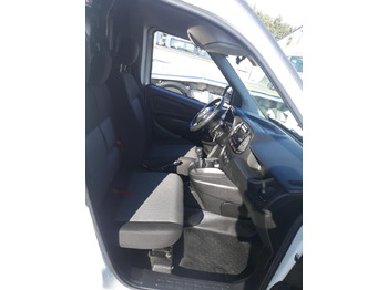 الشاحنات الصغيرة المبردة Fiat Doblo 105cv Frigo: صور 4 الشاحنات الصغيرة المبردة Fiat Doblo 105cv Frigo: صور 4