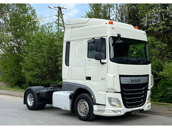 شاحنة جرار DAF XF 106