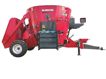 آلة خلط وتوزيع الأعلاف