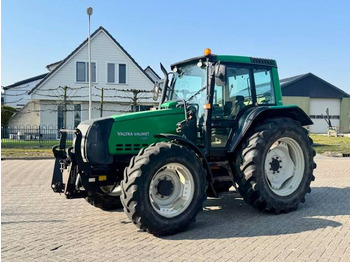 تأجير Valtra 6650 Hitech, FH+PTO, 8265 uur! Valtra 6650 Hitech, FH+PTO, 8265 uur!: صور 1