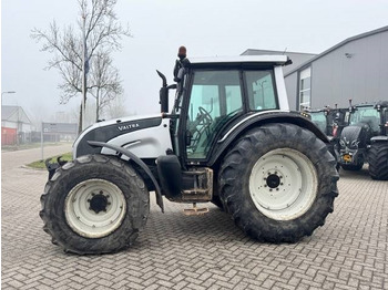 جرار Valtra N141 hitech, Fronthef, Frontpto: صور 3