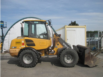 اللودر بعجل VOLVO L25F