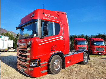 شاحنة جرار SCANIA R 500