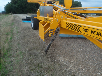 آلة تسوية الأرض جديد GST 2550 Gravel road tractor Grader: صور 2