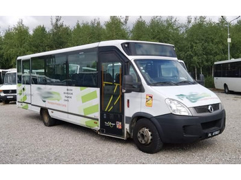 باص النقل بين المدن IVECO Daily