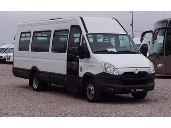باص النقل بين المدن IVECO Daily