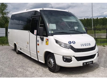 باص النقل بين المدن IVECO Daily
