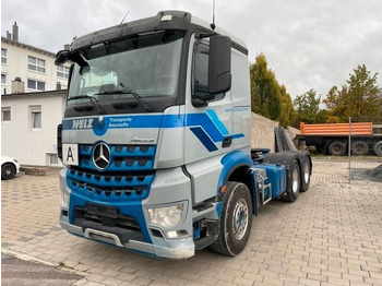 شاحنة جرار MERCEDES-BENZ Arocs 2643
