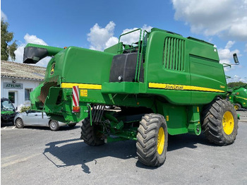 حصادة شاملة JOHN DEERE T660: صور 4