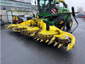 حصادات الذرة KEMPER