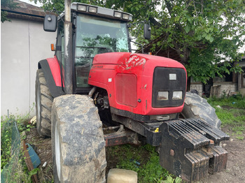 جرار MASSEY FERGUSON 8220