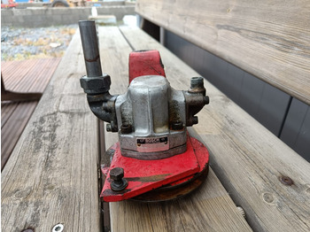 حصادة شاملة Sampo 410 hydrauliikkapumppu: صور 2