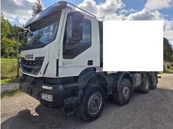 الشاسيه شاحنة IVECO