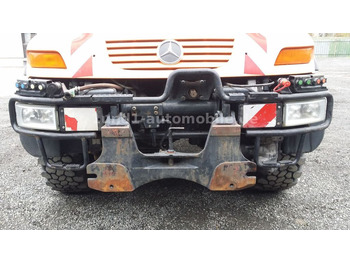 سيارة بلدية UNIMOG U300