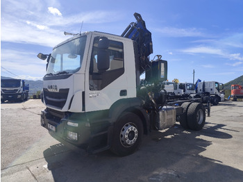 شاحنة كرين IVECO Stralis