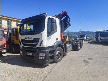 شاحنة كرين IVECO Stralis